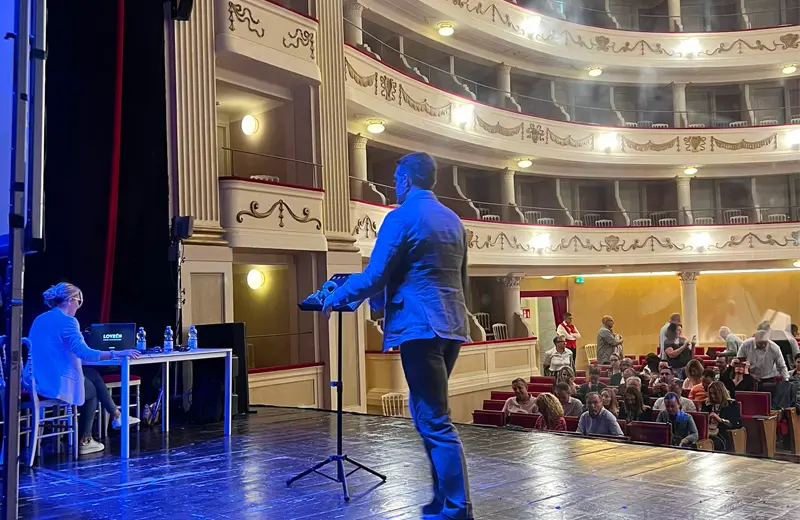 Interpretariato per eventi a Pistoia, fiere e congressi